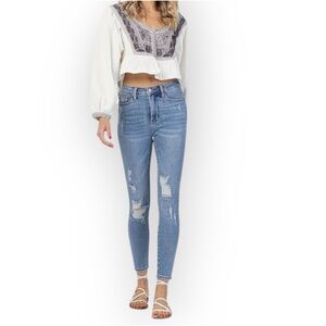 Judy Blue Light Blue Skinny Jeans